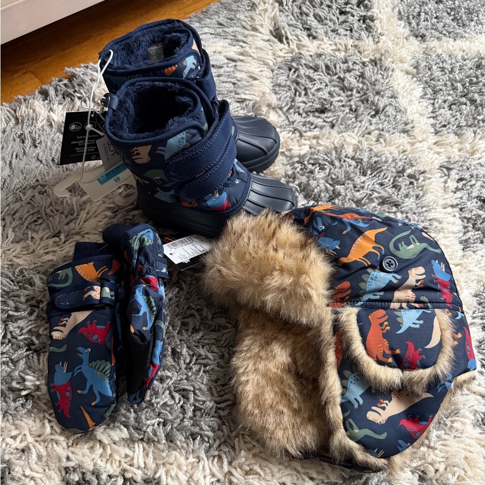 The Children's Place Dinosaur Print Winter Set -  Hat, Gloves and Snow Boots